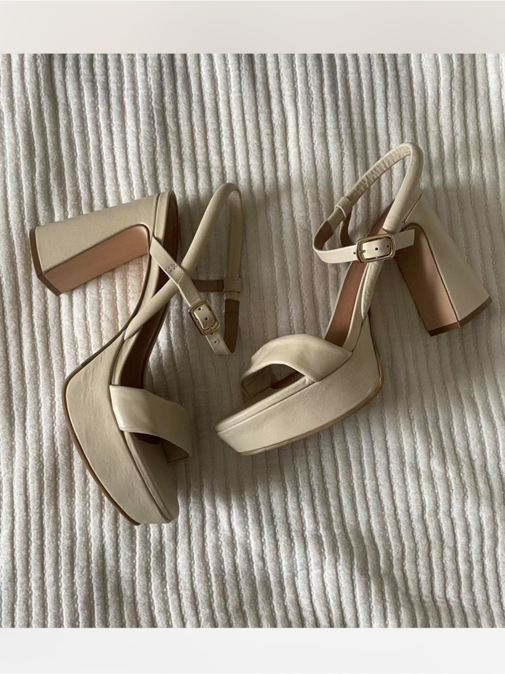 Bernardo Ventura platform heels